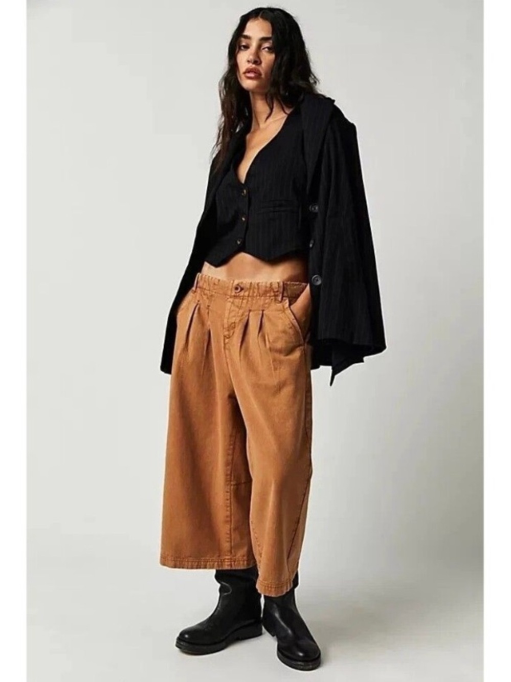 Free People Hard Rain Gaucho pants wide-leg cropped camel brown Women’s size 2